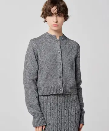 새상품급 글로시 가디건 uncrave WHITE 정가 24,970엔