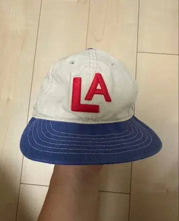 American Needle LA 캡