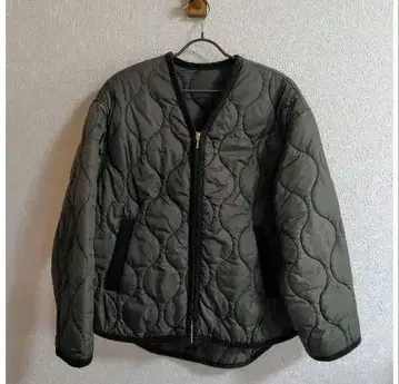 RIVE DROITE 퀼팅 미들 코트입니다