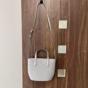 미사용에 가까운 케이트 스페이드 토트백