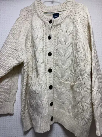 아이보리 케이블 니트 가디건