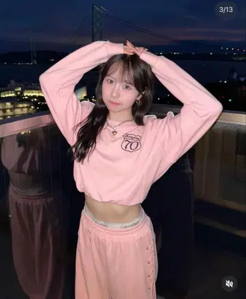 새상품 Amly City 리나티 사이드 라인 숏 맨투맨 핑크