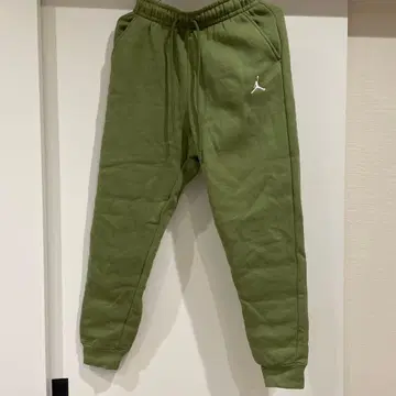 올리브 그린 조던 스웨트 팬츠