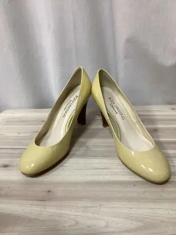 최종 가격 인하 새상품급 바디 드레싱 에나멜 펌프스