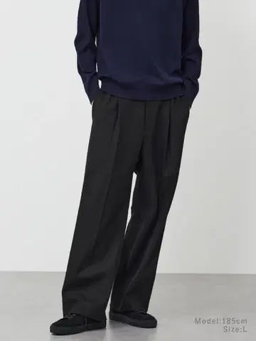 시착만 한 상품 플라스테 프레셔스 니트 멜톤 와이드 팬츠 사이즈 M