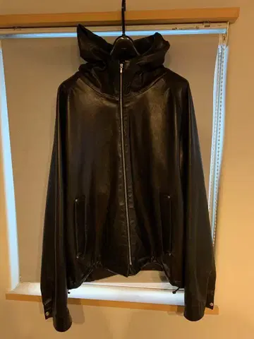 S 사이즈 ssstein 레더 후디드 쇼트 재킷