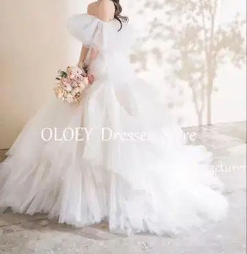 [ 가격 인하 가능 ] 화이트 오프숄더 웨딩 드레스