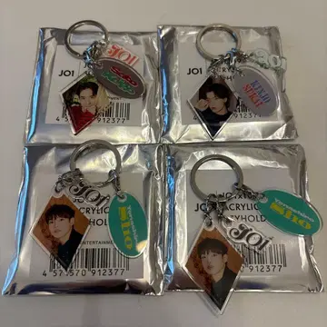 JO1 아크릴 키링 요나시로 쇼, 사토 케이고, 킨죠 스카이 4종 세트