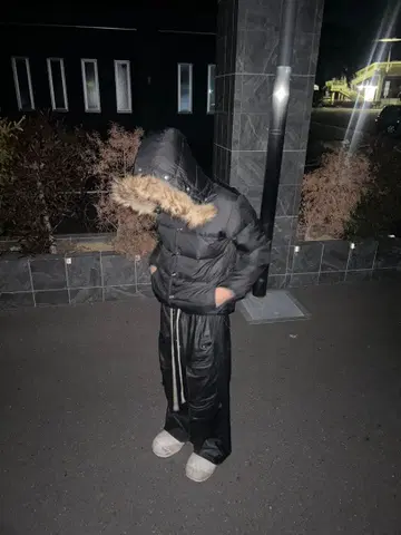 Y2K 퍼 달린 다운 자켓 헤이세이 갸루 남자 광택 짧은 기장 opium