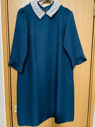 쿠튀르 브로치 네이비 A라인 원피스 7부 소매 레이스 옷깃