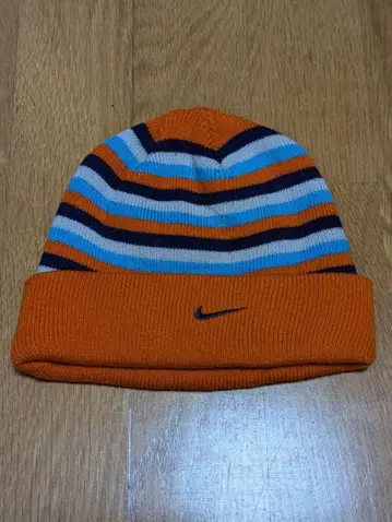 Y2K 나이키 스트라이프 니트 모자