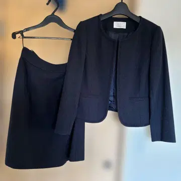 거의 미사용 anySiS 네이비 스커트 셋업 입학 졸업