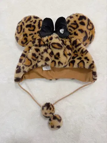컨디션 최상 디즈니 레오파드 무늬 미니 퍼 모자 팬캡