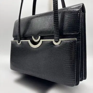 블랙 에나멜 가죽 핸드백