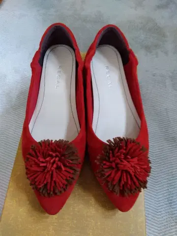 REGAL 리갈 빨간색 폼폼 포함 플랫슈즈 22.5cm 미사용품