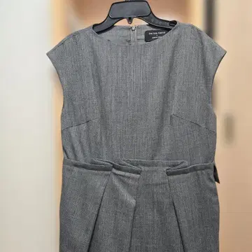 [ 새상품급 ] UNITED TOKYO 랩스커트 원피스 그레이 슬리브리스