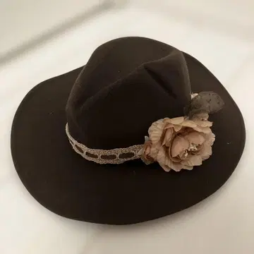 axes femme 엑시즈팜 코사지 부착 모자 가을/겨울 제품 Y2K