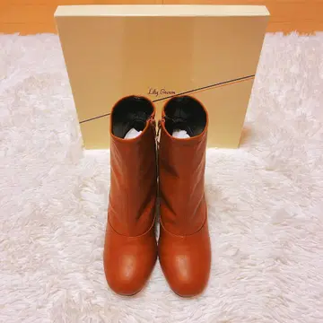 Lily Brown 브라운 가죽 숏부츠