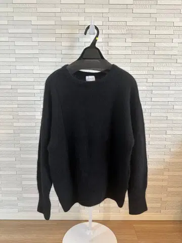 그린 라벨 릴랙싱 블랙 긴팔 니트 스웨터