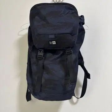 [ 새상품급 ] NEWERA 뉴에라 백팩 랙색 백팩 35L