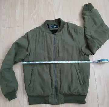 올리브 그린 MA-1 자켓