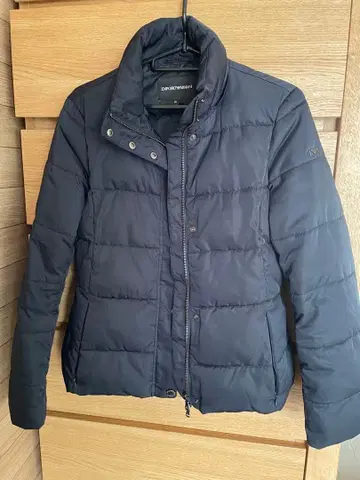 EMPORIO ARMANI 네이비 다운 자켓 38