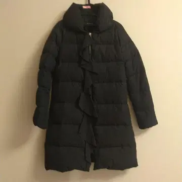 QUEENS COURT 블랙 프릴 다운 자켓