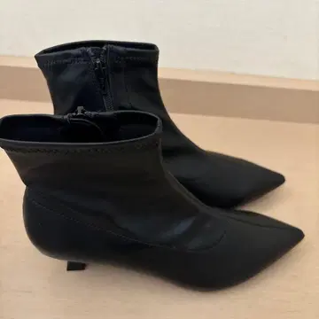 로리즈팜 스틸레토 힐 부츠