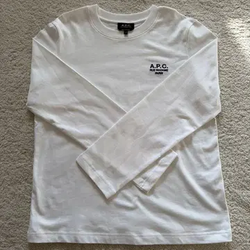 A.P.C. 아페쎄 자수 로고 긴팔 T셔츠 S 사이즈