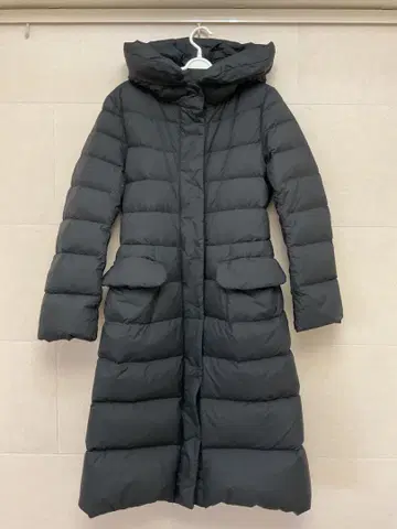 UNIQLO +j 울트라 라이트 다운 후디드 코트 S/블랙