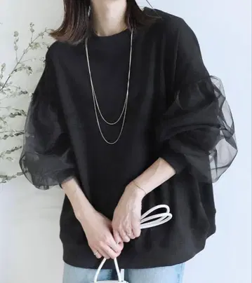 튤 소매 맨투맨 풀오버