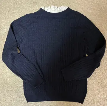 네이비 케이블 짜임 긴팔 니트 목 프릴