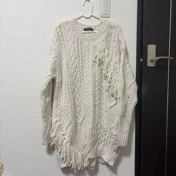 ZARA 화이트 프린지 니트 S 사이즈