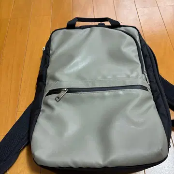 심플한 나일론제 백팩