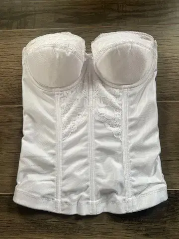 화이트 코르셋 스타일 브라이덜 이너