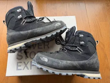 The North Face 등산화 블랙 하이컷 NF51446