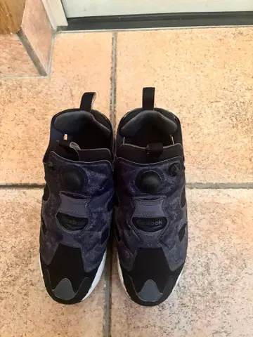 Reebok 인스타펌프 퓨리 블랙 24.5