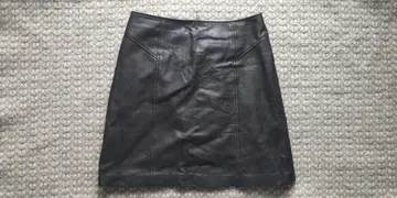 LANDS OF Eden 블랙 가죽 타이트 스커트