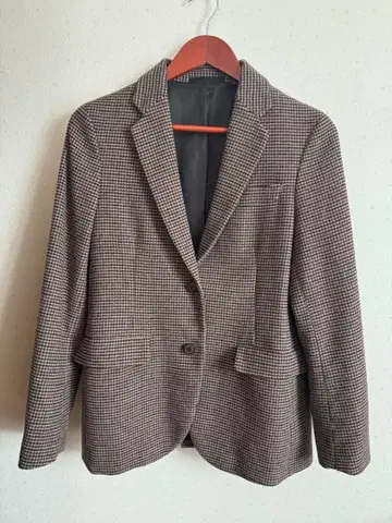 체크 무늬 테일러드 자켓