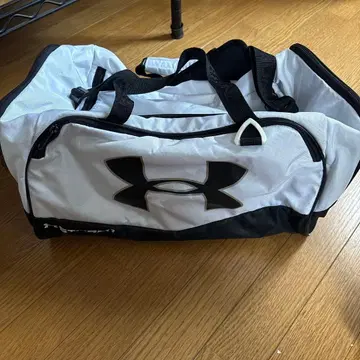 UNDER ARMOUR 보스턴 백