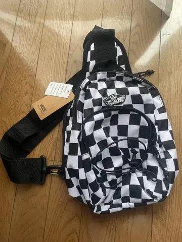 미사용 새상품 VANS 체커 패턴 크로스 바디백