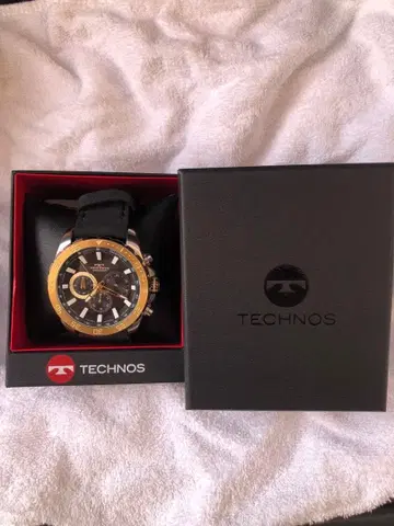 테크노스 손목시계 새상품 미사용