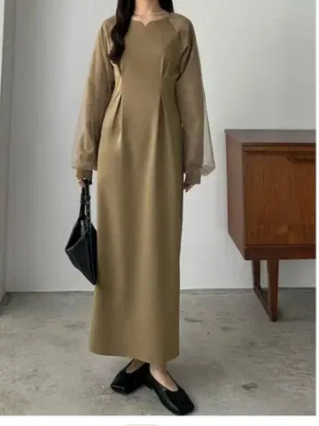 튤 슬리브 턱 원피스 결혼식 드레스