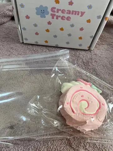 크리미 트리 스위트 롤케이크