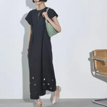 자이언트 아이렛 헴 허리 턱 프렌치 슬리브 맨투맨 원피스