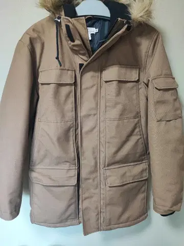 H&M 튼튼하고 두꺼운 후드 부착 코트