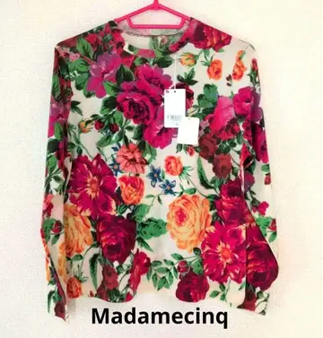 [ 미사용 새상품! ] 마담 생크 캐시미어 100% 스웨터 꽃무늬