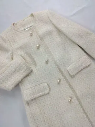 데뷔 피오레 펄 버튼 코트 36
