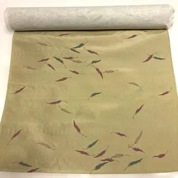 [ 새상품 ] 어깨 안감 롱 코트용 카키 고추 실크 100%