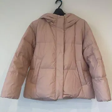 로즈 티아라 리본 옷깃 후드 부착 핑크 다운 자켓